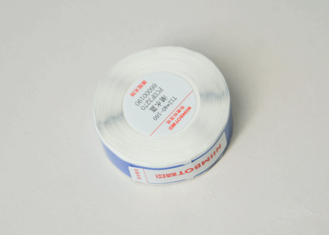 Rollo de etiqueta  delgada azul o amarillo clarito liso 12x40 mm